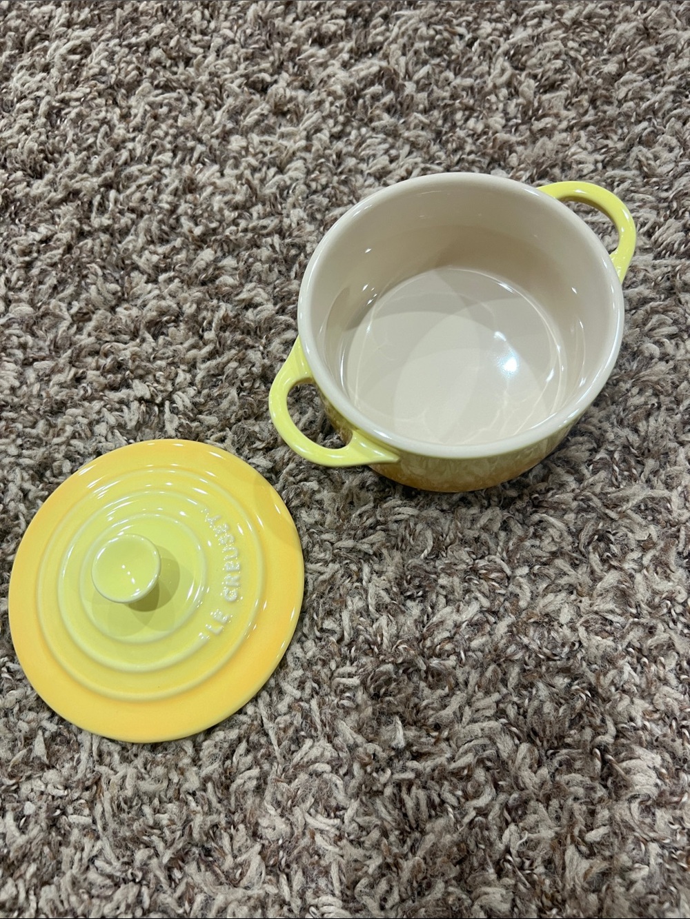 Le Creuset Soleil stoneware 8 oz mini cocotte - Picture 2 of 4